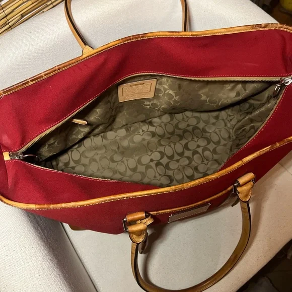 🍎Coach Red and Tan Large vintage travel Tote Bag🍎 - Picture 6 of 10